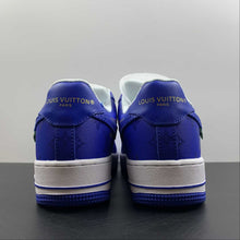 Cargar imagen en el visor de la galería, Louis Vuitton x Air Force 1 White Blue 3308-4
