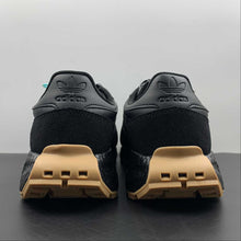 Cargar imagen en el visor de la galería, Adidas Retropy E5 Black Gum HR1422