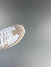 Cargar imagen en el visor de la galería, Adidas Samba OG Kith Classics Program White Red GY2544