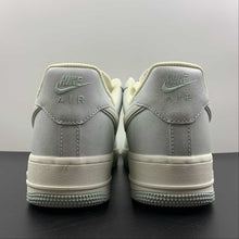 Cargar imagen en el visor de la galería, Air Force 1 07 Beige Mint Green KP6936-898