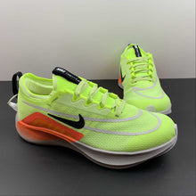 Cargar imagen en el visor de la galería, Zoom Fly 4 Barely Volt Hiper Orange-Black CT2392-700
