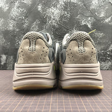 Cargar imagen en el visor de la galería, Adidas Yeezy Boost 700 Mauve EE9614