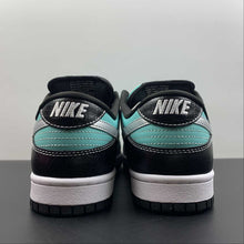 Cargar imagen en el visor de la galería, SB Dunk Low Tiffany Diamond 304292-402