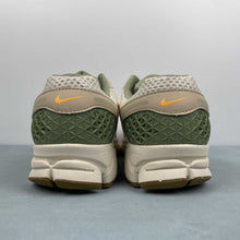 Cargar imagen en el visor de la galería, Zoom Vomero 5 Pale Ivory Laser Orange FQ6868-181