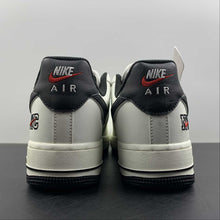 Cargar imagen en el visor de la galería, Air Force 1 07 Low NYC Cream White Black Red LG4596-336