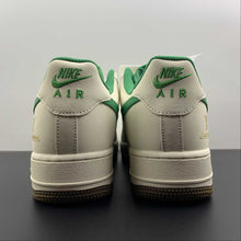 Cargar imagen en el visor de la galería, LV x Air Force 1 07 Low Cream White Green Gold BS8856-116