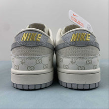 Cargar imagen en el visor de la galería, Gucci x SB Dunk Low Off White Gray Gold FC1688-159