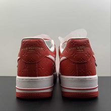 Cargar imagen en el visor de la galería, Louis Vuitton x Air Force 1 Red Embossing LS0232