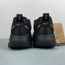 Cargar imagen en el visor de la galería, Nike Zoom Vomero 18 Black Black Black HM6803-005