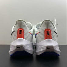Cargar imagen en el visor de la galería, Air Zoom Pegasus 39 White Green-Black DX1627-400