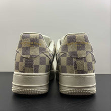 Cargar imagen en el visor de la galería, LV x Air Force 1 07 Low Cream Purple Metallic Gold IA9V9G