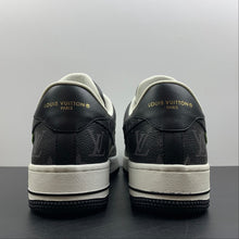Cargar imagen en el visor de la galería, Louis Vuitton Trainer Snaker x Air Force 1 Black White LK0236