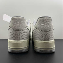 Cargar imagen en el visor de la galería, Air Force 1 07 Low Summit White Sail Wolf Grey DX2678-100