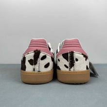 Cargar imagen en el visor de la galería, Adidas Samba OG Cow Print Dark Brown Wonder Mauve White KK2239