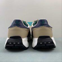 Cargar imagen en el visor de la galería, Adidas Retropy E5 Wonder Beige Collegiate Green Dark Blue IG9992