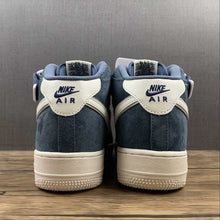 Cargar imagen en el visor de la galería, Air Force 1 07 Mid Suede Navy Blue White AA1118-007