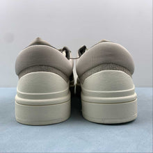 Cargar imagen en el visor de la galería, Bad Bunny x Adidas Campus Brown Off White FZ5824