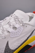 Cargar imagen en el visor de la galería, Nike ACG Zegama White Black Yellow Orange HV8113-114