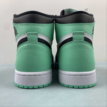 Cargar imagen en el visor de la galería, Air Jordan 1 Retro High OG Bright Green Black White DZ5485-130