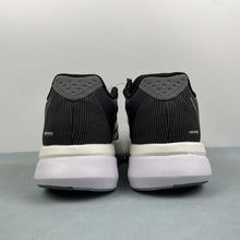 Cargar imagen en el visor de la galería, Adizero Boston 13 Core Black Cloud White Grey Five JS4938