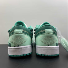 Cargar imagen en el visor de la galería, Air Jordan 1 Low White New Emerald-White DC0774-132