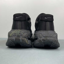 Cargar imagen en el visor de la galería, Nike Vomero Premium Black Realtree IO7325-001