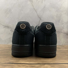 Cargar imagen en el visor de la galería, Air Force 1 Low Stussy Triple Black CZ9084-001