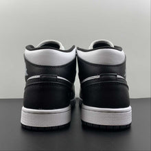 Cargar imagen en el visor de la galería, Air Jordan 1 Mid Panda Black White DV0991-101