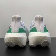 Cargar imagen en el visor de la galería, Adidas Ultraboost Light White Tint Court Green Blue Dawn HQ6350