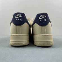 Cargar imagen en el visor de la galería, Air Force 1 07 Low Beige Deep Blue Reflection 315122-109