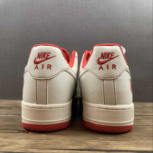 Cargar imagen en el visor de la galería, Undefeated x Air Force 1 Low Beige Red White UN1315-801