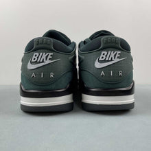 Cargar imagen en el visor de la galería, Air Jordan 4 RM Army Green Black HF4334-300