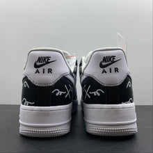 Cargar imagen en el visor de la galería, Air Force 1 07 Low Kaws Black White Customised 36-45 CW2288-777