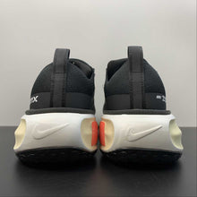 Cargar imagen en el visor de la galería, ZoomX Invincible Run FK 3 Black White DR2615-001