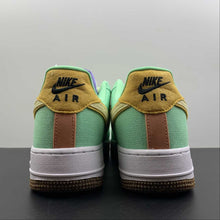 Cargar imagen en el visor de la galería, Air Force 1 07 Low Pinapple Green Glow Coconut Milk Metallic Gold CZ0268-300