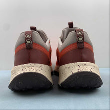 Cargar imagen en el visor de la galería, Nike Juniper Trail 2 NN Picante Red Earth Diffused Taupe Sanddrift DM0822-601