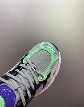 Cargar imagen en el visor de la galería, Adidas Astir Silver Core Black GY1121