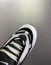 Cargar imagen en el visor de la galería, Air Max Furyosa Black Summit White Black DH0531-002