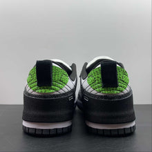 Cargar imagen en el visor de la galería, SB Dunk Low Disrupt 2 Just Do It Snakeskin Black White DV1490-161
