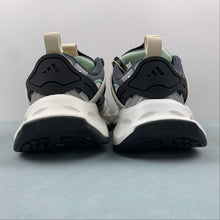 Cargar imagen en el visor de la galería, Adidas XLG Runner Deluxe Dark Grey Black Light Grey IH7796