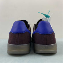 Cargar imagen en el visor de la galería, Adidas Gazelle Indoor Shadow Maroon Semi Lucid Blue Simple Brown IG9980