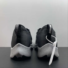 Cargar imagen en el visor de la galería, Zoom Fly 4 Dk Smoke Grey Metallic Silver CT2392-002