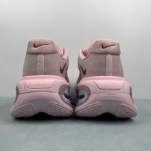 Cargar imagen en el visor de la galería, Nike Vomero Premium Particle Rose Burgundy HM5973-607