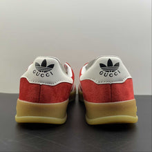 Cargar imagen en el visor de la galería, Adidas x Gucci Gazelle Red Velvet White