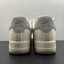 Cargar imagen en el visor de la galería, Air Force 1 07 Low Beige Light Grey GL6835-009