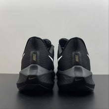 Cargar imagen en el visor de la galería, Air Zoom Pegasus 39 Black White DH4071-002