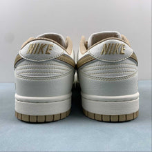 Cargar imagen en el visor de la galería, Supreme x SB Dunk Low Off White Kakhi RM2308-236