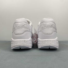 Cargar imagen en el visor de la galería, Supreme x Air Max 1 87 SP Triple White HF8813-100