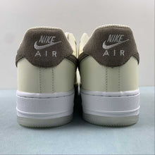 Cargar imagen en el visor de la galería, Air Force 1 07 Low Sail Khaki Coconut Milk White FN5832-101