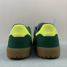 Cargar imagen en el visor de la galería, Adidas Bermuda Collegiate Green Shock Yellow Gum B41472
